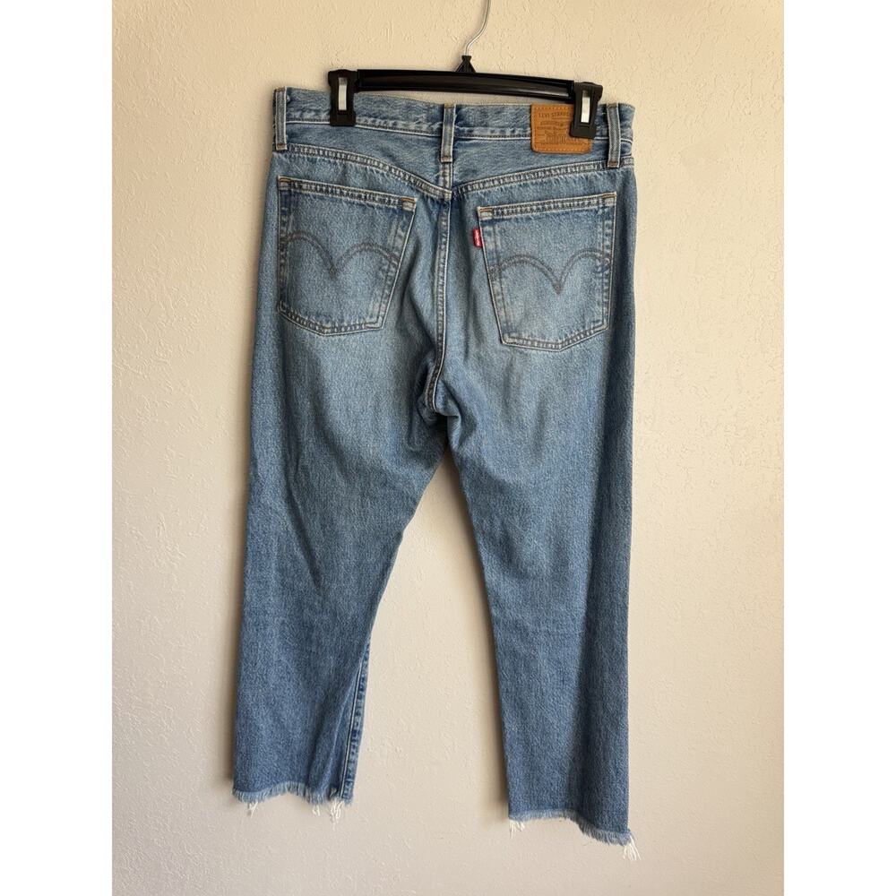 Levi’s Premium Mid Wash Blue Denim Wedgie Straight Leg Jeans Women 29 Distressed - Picture 6 of 8